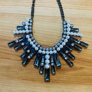 PARK LANE JEWELRY NECKLACE AND EARRINGS .. New with tags